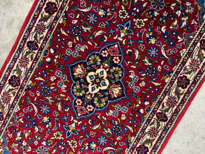 2'2"x4'1" Hand-Knotted 100% Wool Pile Sarouke Rug