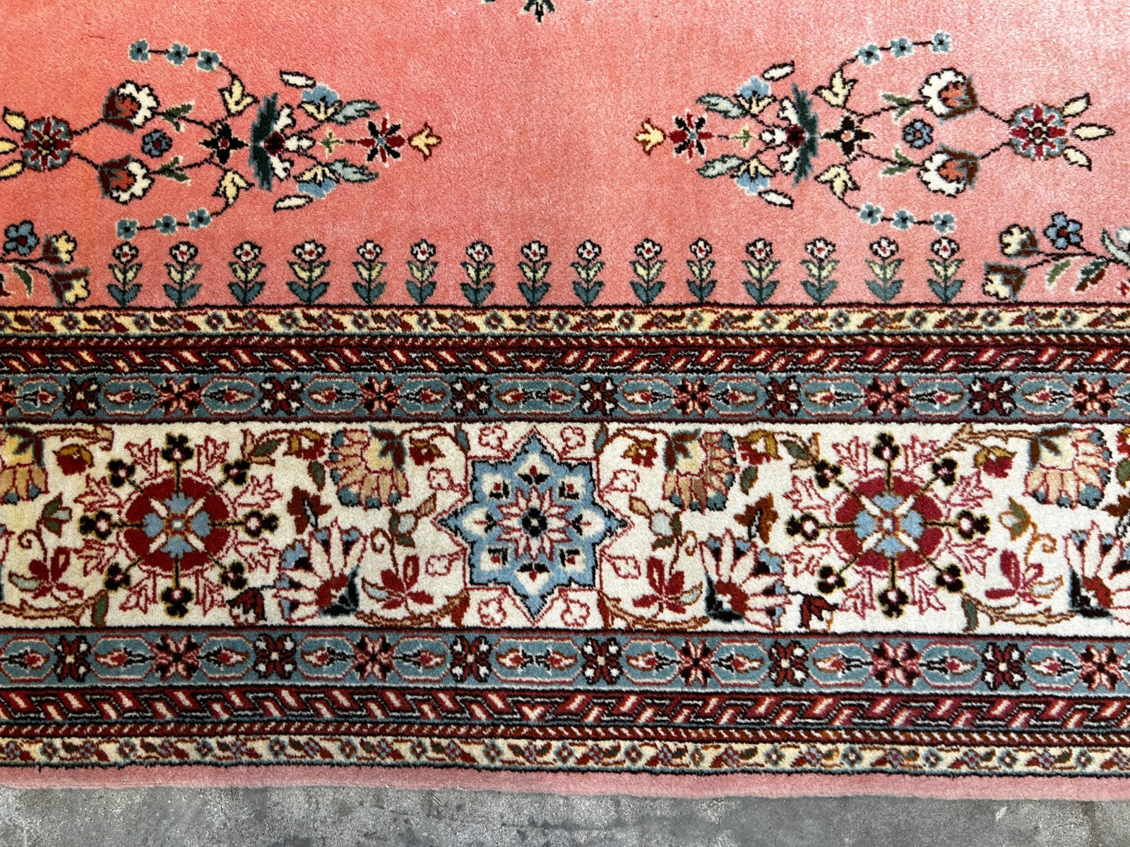 8'4" x 11'10'' Hand-Knotted 100% Wool Pile Romany Area Rug
