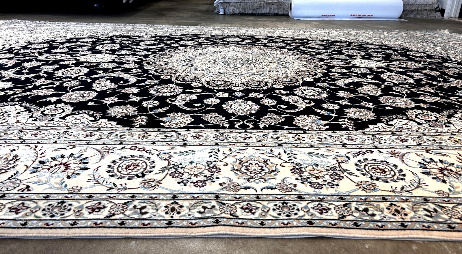  8'3"x11'10'' Very Fine Silk & Wool Habibian Naine Area Rug - Area Carpet