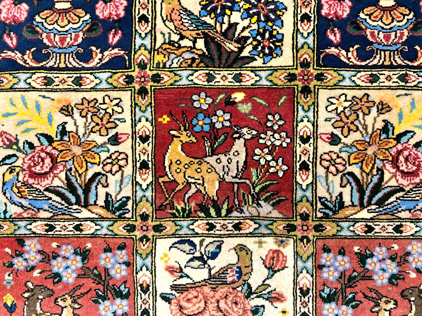 3'5"x5'2" Hand-Knotted 100% Lamb Wool Bakhtiarie Carpet - Area Rug