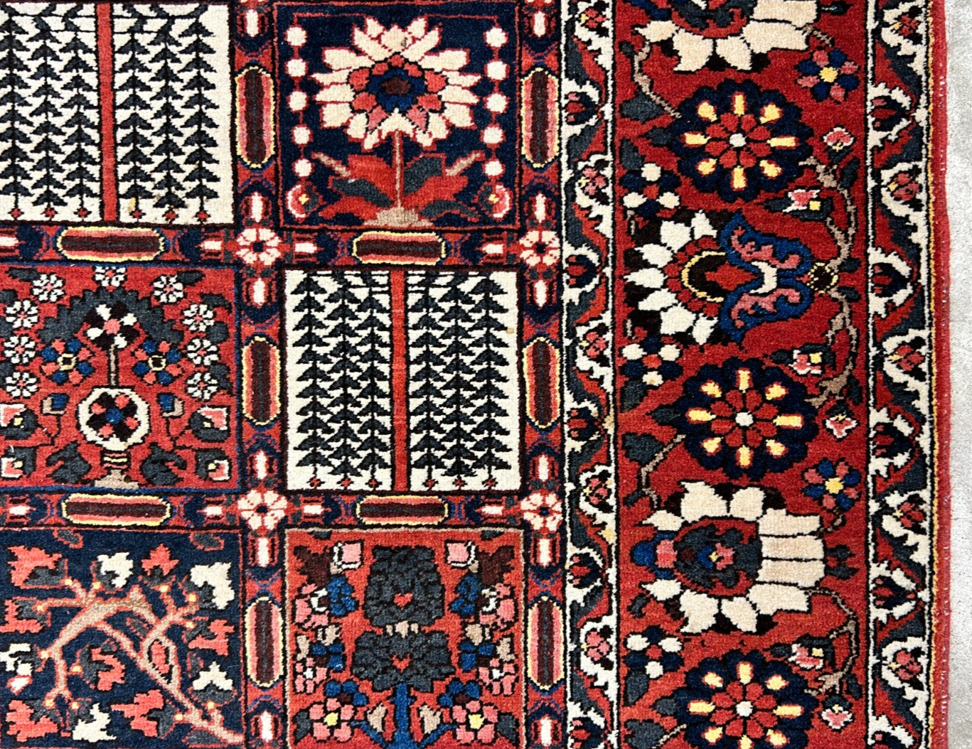 7'0"x9'9" Hand-Knotted 100% Lamb Wool Bakhtiarie Carpet - Area Rug