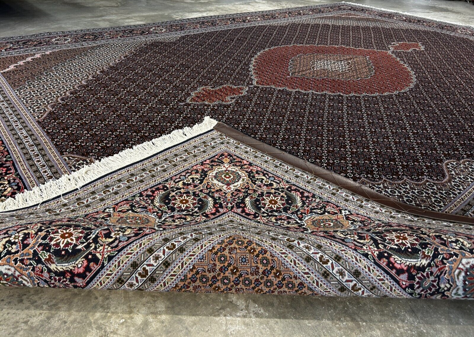 8'3"x11'5" Fine Hand-Knotted Wool & Silk Oriental Rug - Area Carpet
