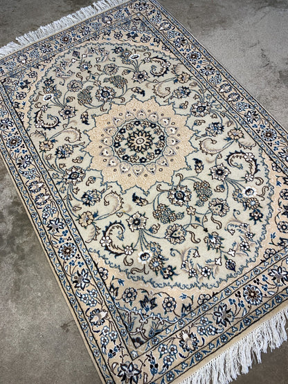 3'3"x4'9'' Hand-Knotted Very Fine Silk & Wool Naine Area Rug