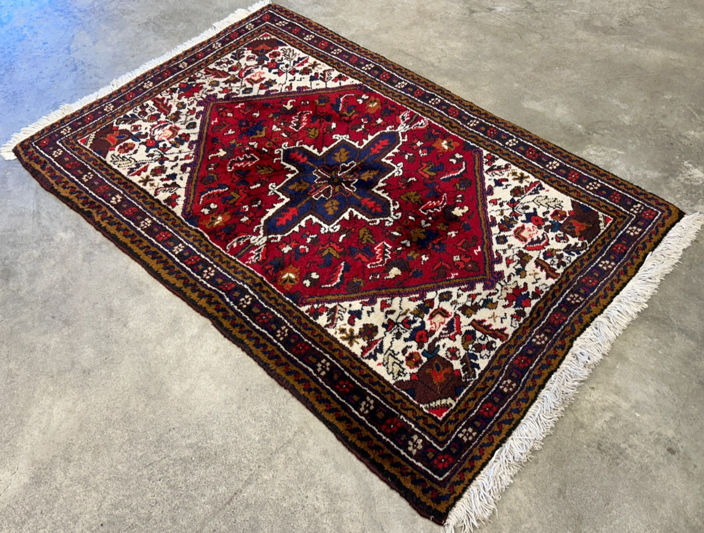 3'x4'6" Hand-Knotted 100% Wool Pile Herize Area Rug - Carpet