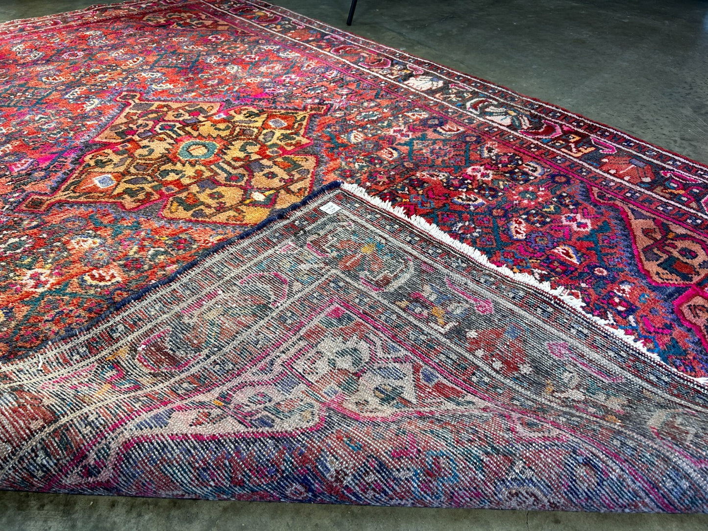 5'1" x 8'1" Hand-Knotted 100% Wool Pile Hamadane Sennehe Area Rug