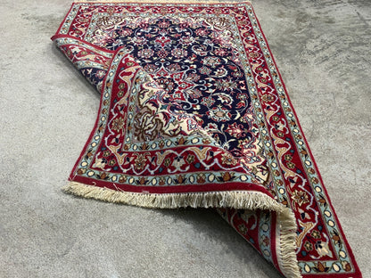 2'4"x3'5" Very Fine Hand-Knotted Wool & Silk Isfahane Rug - Area Carpet