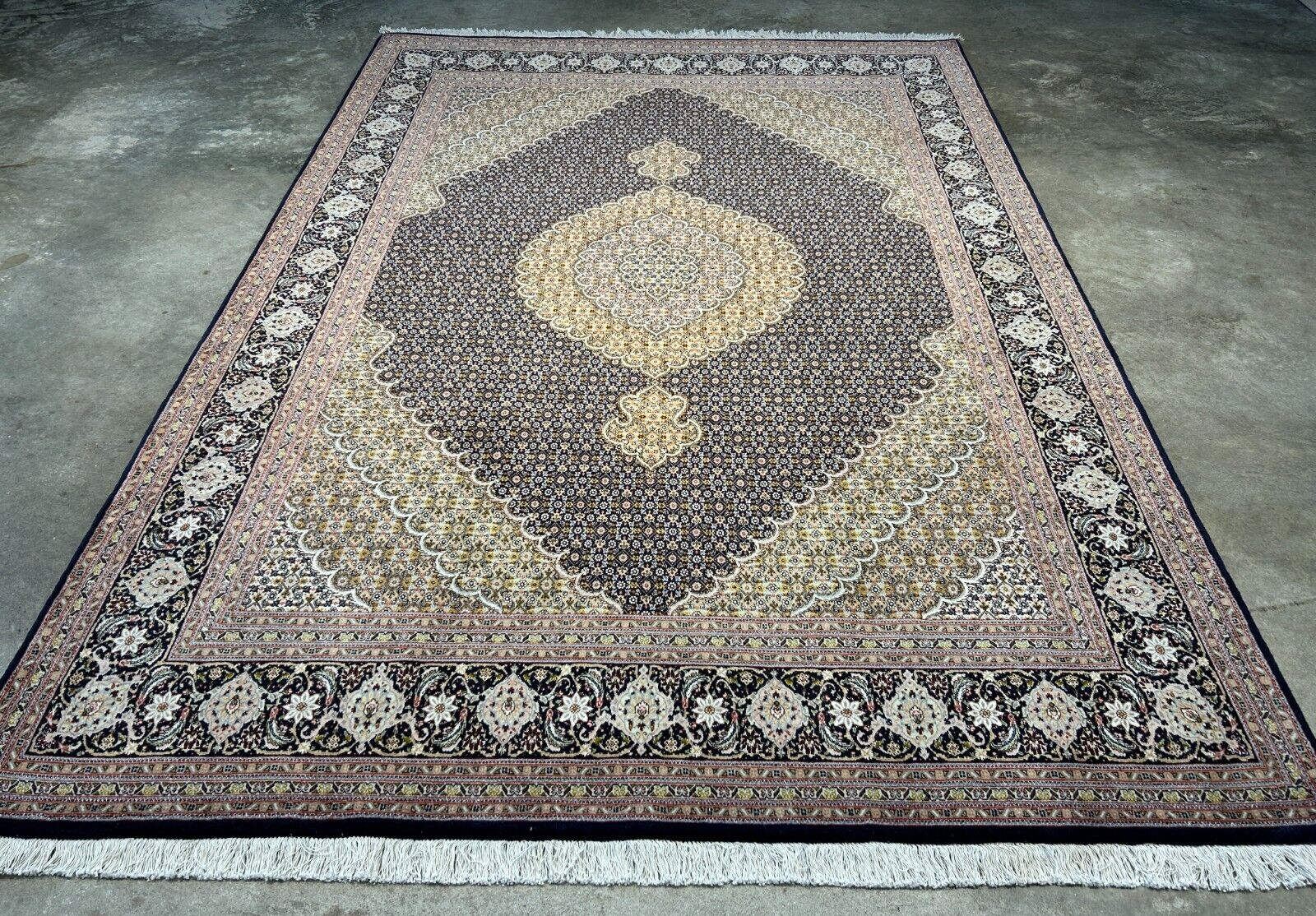 6'7"x9'9" Fine Hand-Knotted Wool & Silk Oriental Tabrize Rug - Area Carpet