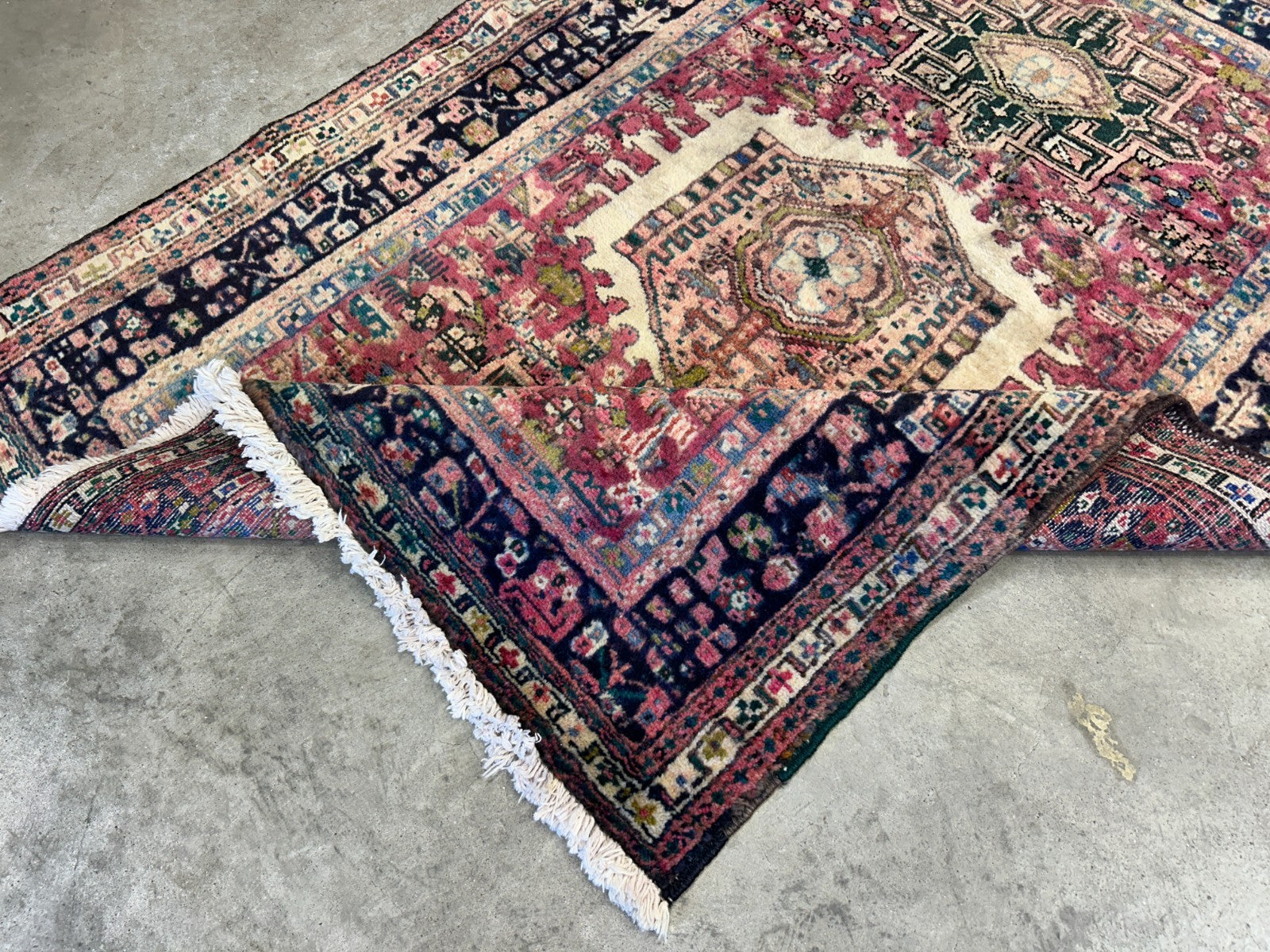 3'8"x4'10" Hand-Knotted 100% Wool Pile Herize Area Rug - Carpet