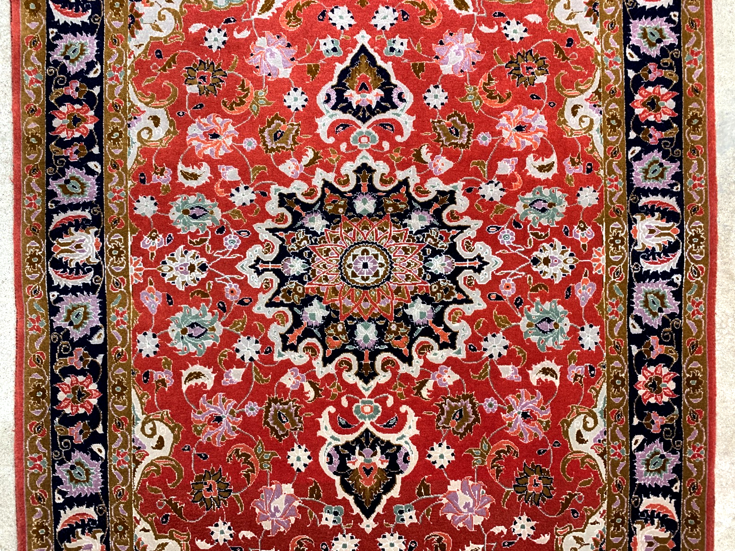 3'4"x5'0'' Fine Hand-Knotted Silk & Wool Tabrize Area Rug