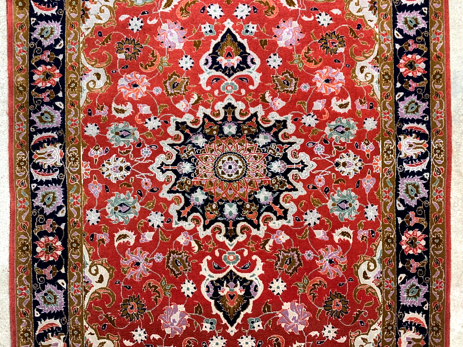 3'4"x5'0'' Fine Hand-Knotted Silk & Wool Tabrize Area Rug