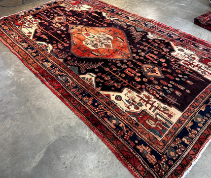 5'7" x 10'9" Hand-Knotted 100% Wool Pile Nahavande Area Rug - Carpet