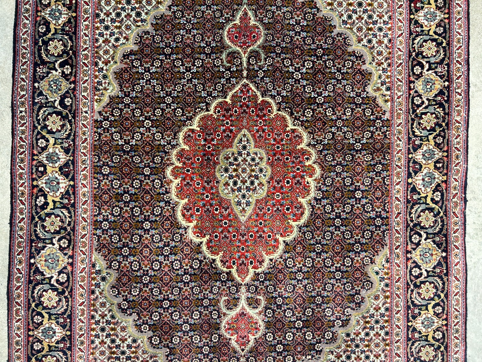 3'4"x4'8" Hand-Knotted 100% Wool Pile Tabrize Mahi Rug