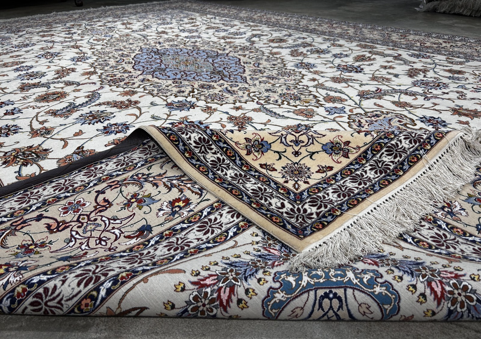8'6"x12' Extra Fine Hand-Knotted Wool & Silk Isfahane Rug