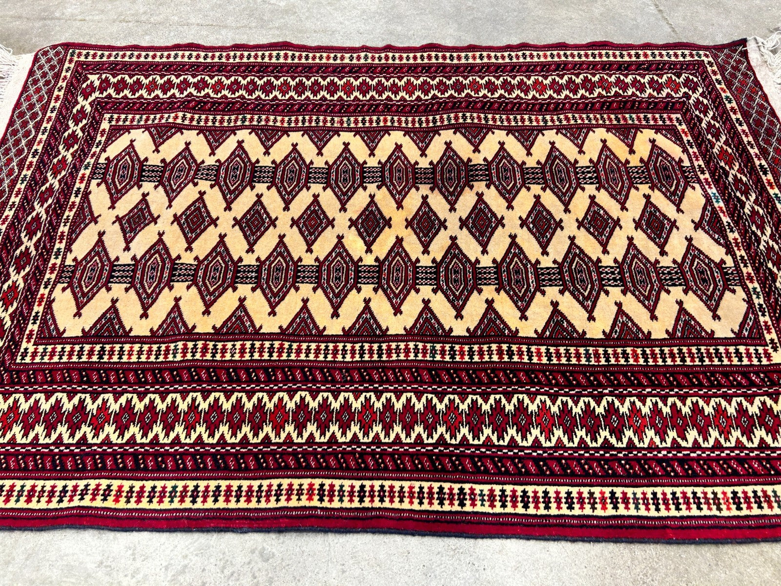 2'10"x4'2" Hand-Knotted 100% Wool Pile Bokhara Rug