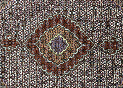 4'9"x6'5" Hand-Knotted Wool & Silk Pile Tabrize Fish Style Area Rug