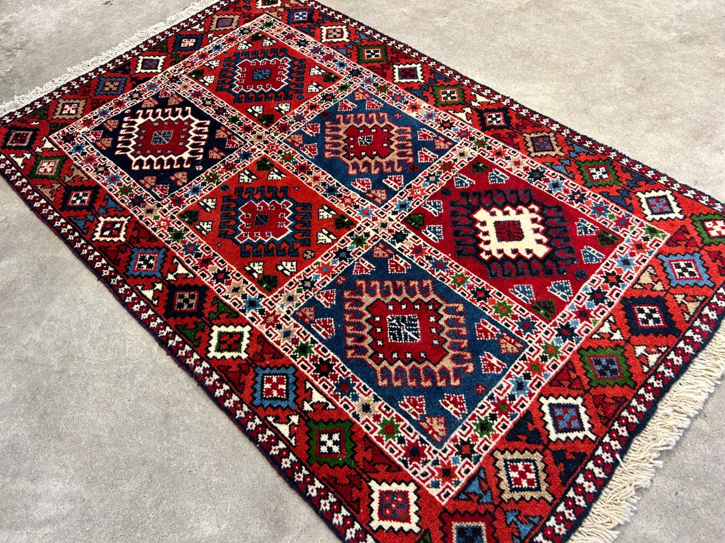 2'7"x4'2" Hand-Knotted 100% Wool Pile Yalamehe Rug