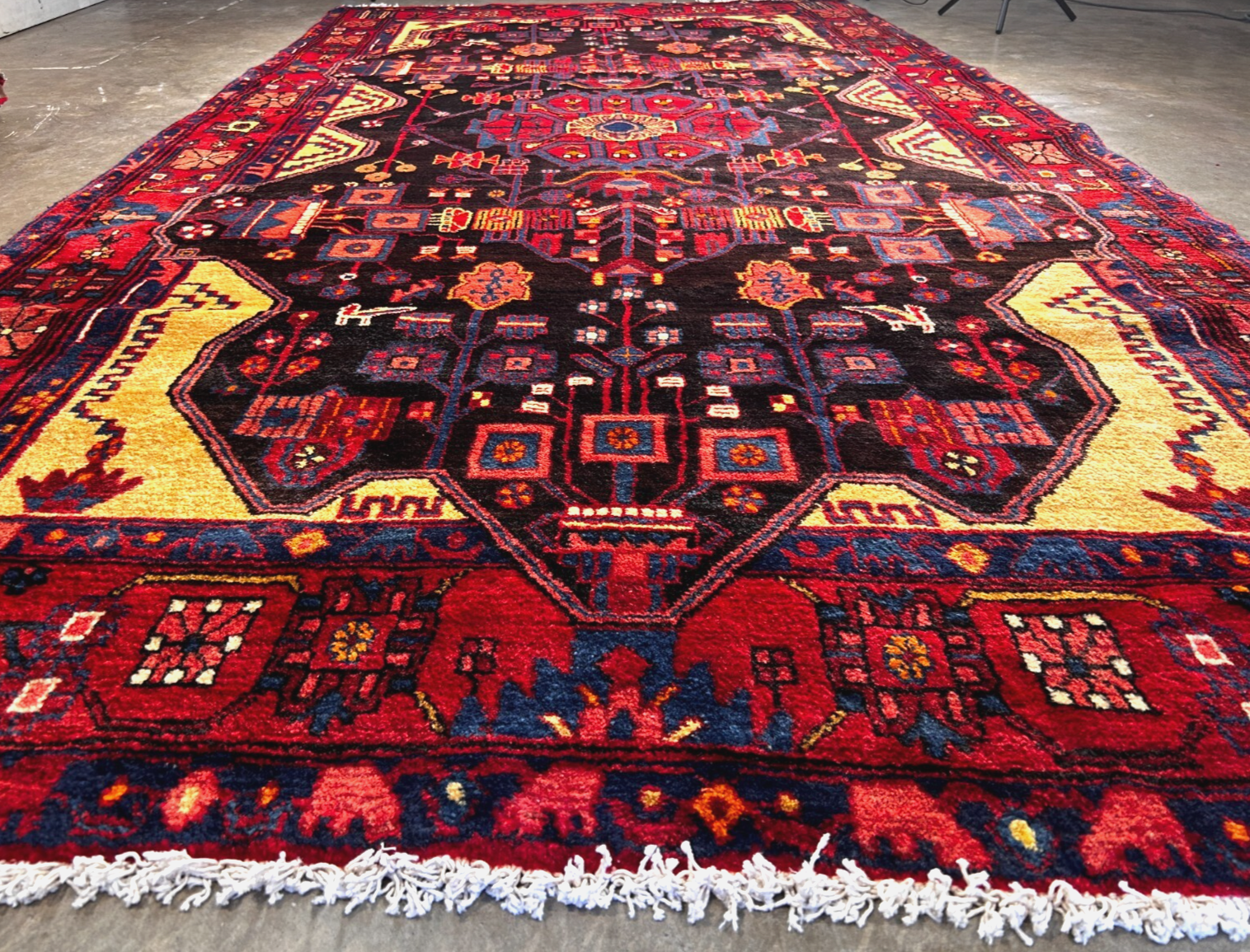 5'3" x 10'3" Hand-Knotted 100% Wool Pile Nahavande Area Rug - Carpet