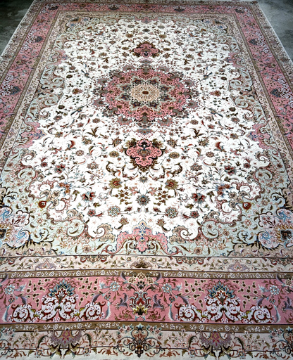 8'2"x11'8" Extra Fine 80-Raj Hand-Knotted Wool & Silk Tabrize Rug