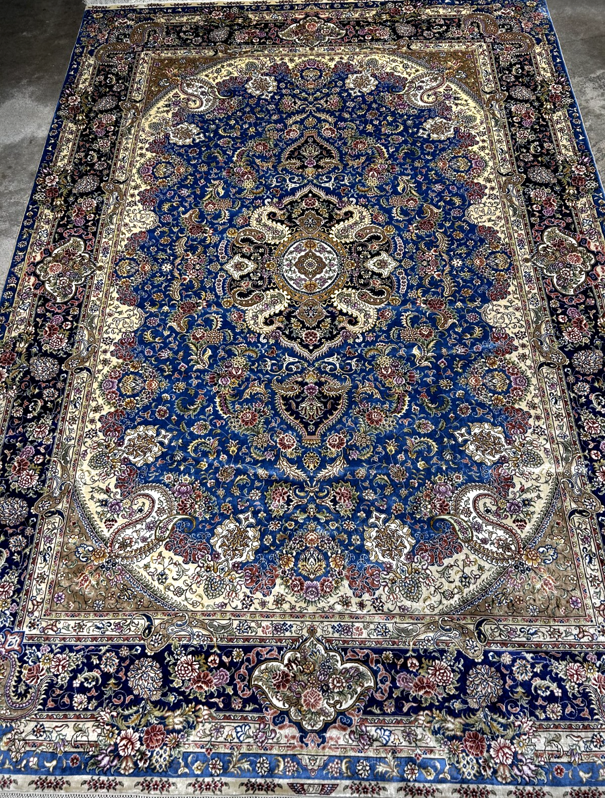 6'x9' Exquisite Hand-Knotted 100% Silk Oriental Rug