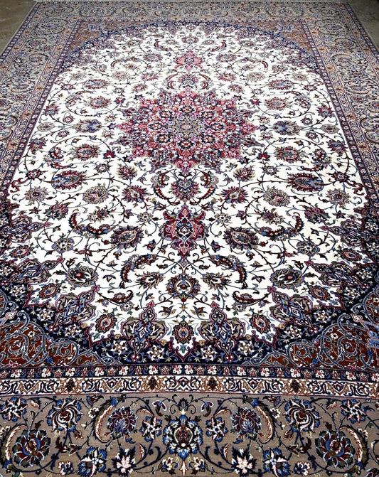 8'6"x12'1'' Very Fine Silk & Wool Isfahane Area Rug - Area Carpet