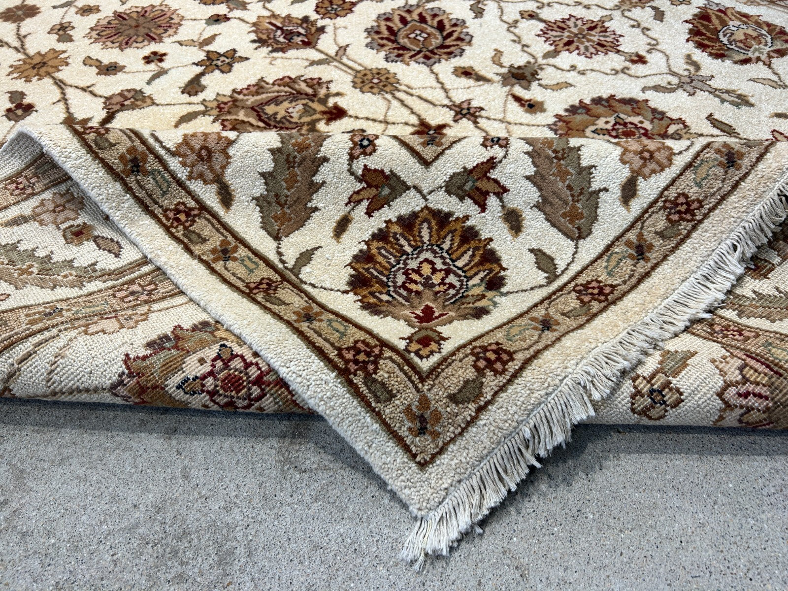 5'8"x8'2" Hand-Knotted 100% Wool Pile Arut Carpet - Area Rug