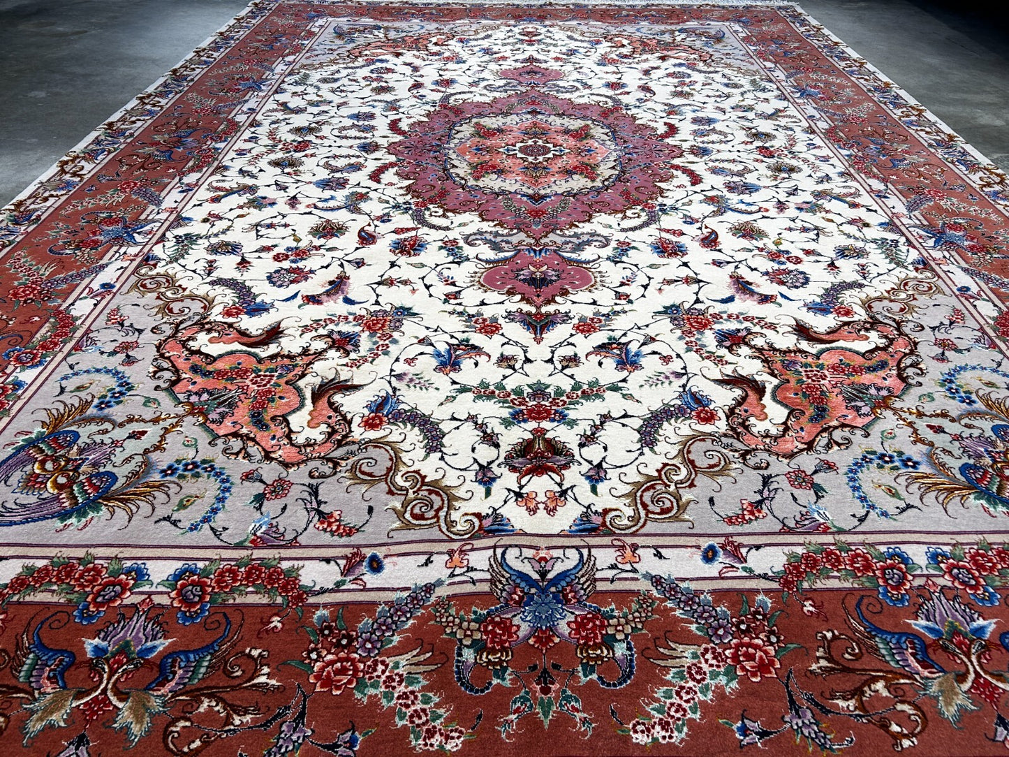 8'1"x11'7" Extra Fine Hand-Knotted Wool & Silk Oriental Rug - Area Carpet