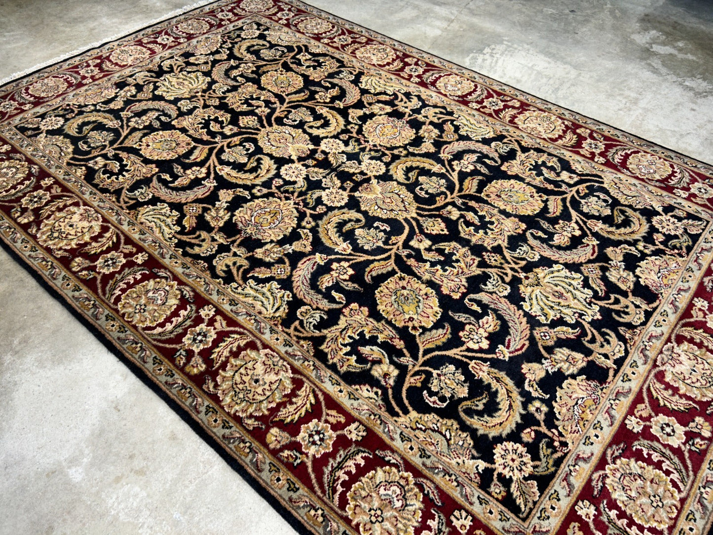 6'2"x9'4'' Hand-Knotted 100% Wool Pile Indo-Agra Area Rug - Area Carpet