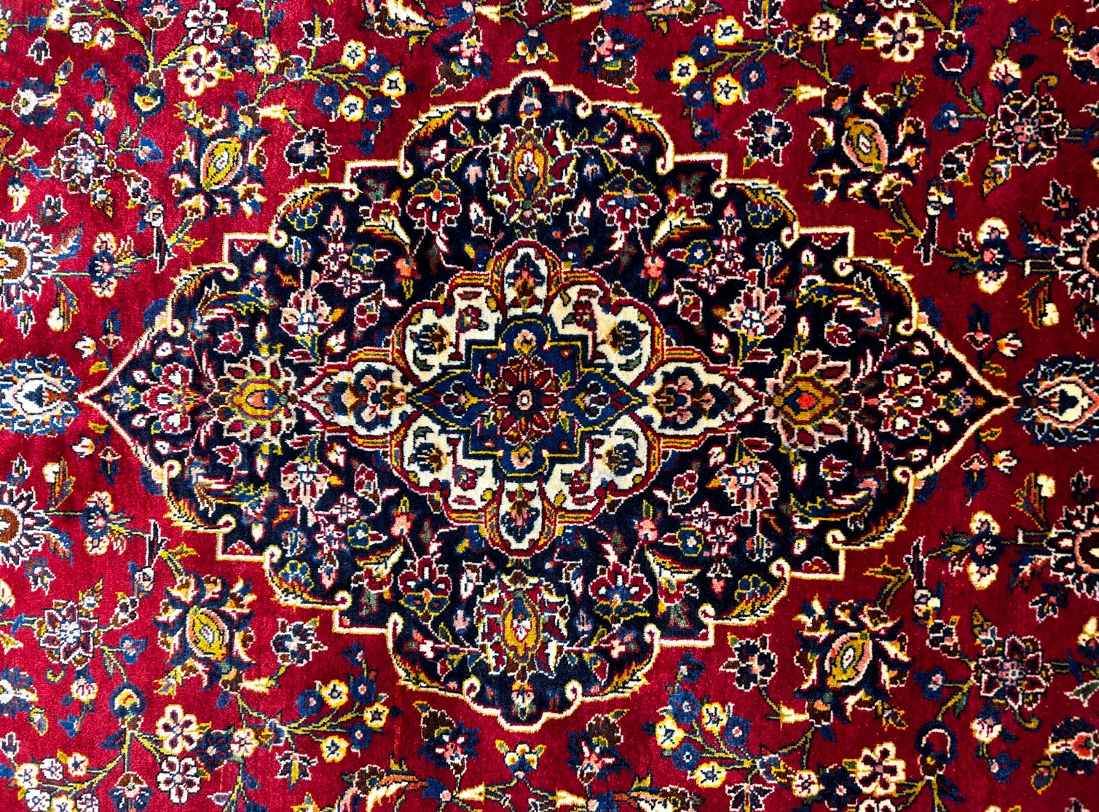 8'4"x12' Hand-Knotted 100% Wool Pile Kashane Area Rug - Signed