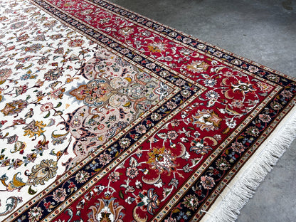 8'3"x11'7'' Very Fine Hand-Knotted Silk & Wool Tabrize Area Rug - Area Carpet