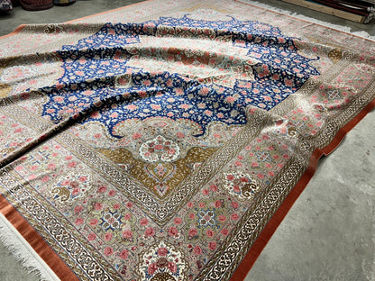 9'11"x13'6" Exquisite Signed Hand-Knotted 100% Silk Qume Rug