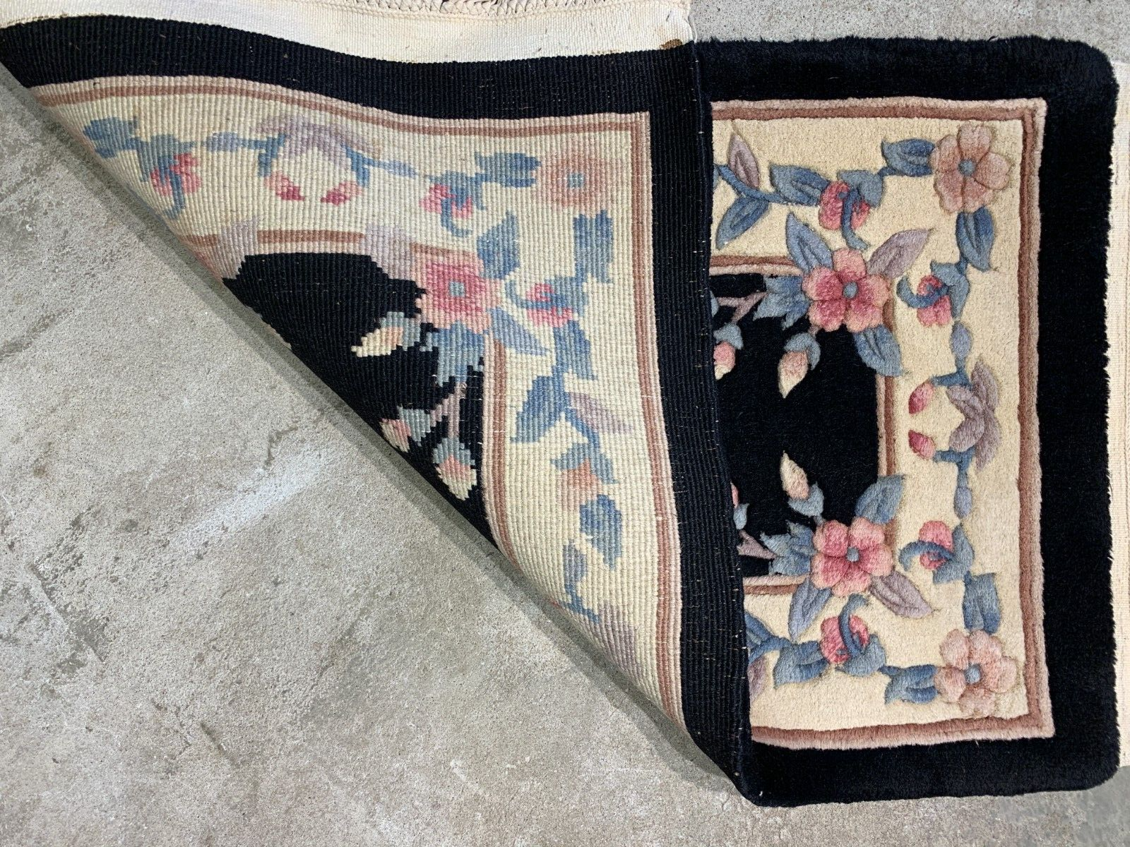 2'x3' Hand-Knotted 100% Wool Oriental Rug - Area Carpet