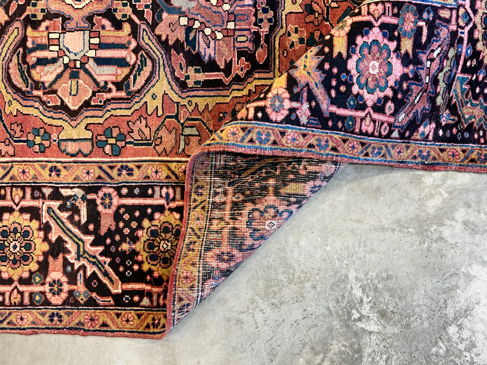 8'x11'3" Hand-Knotted 100% Wool Pile Herize Rug