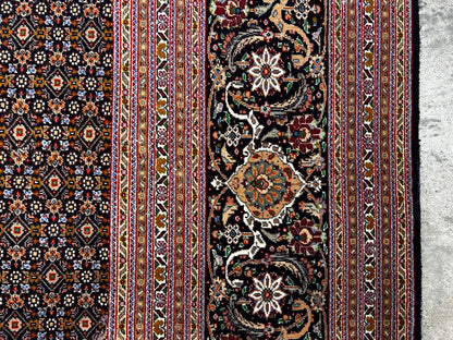 8'4"x11'6" Fine Hand-Knotted Wool & Silk Oriental Rug - Area Carpet