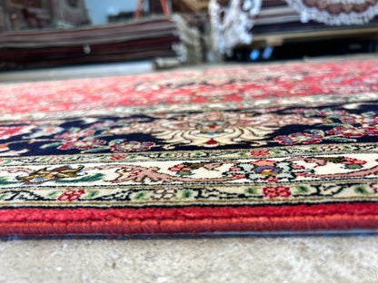 6'7"x9'10" Fine Hand-Knotted Wool & Silk Blend Tabrize Carpet - Area Rug