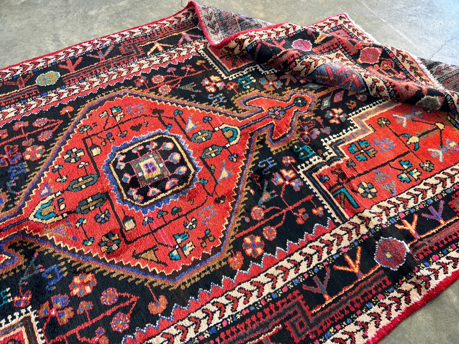 4'11" x 10'0" Hand-Knotted 100% Lamb Wool Pile Hamadane Area Rug - Carpet