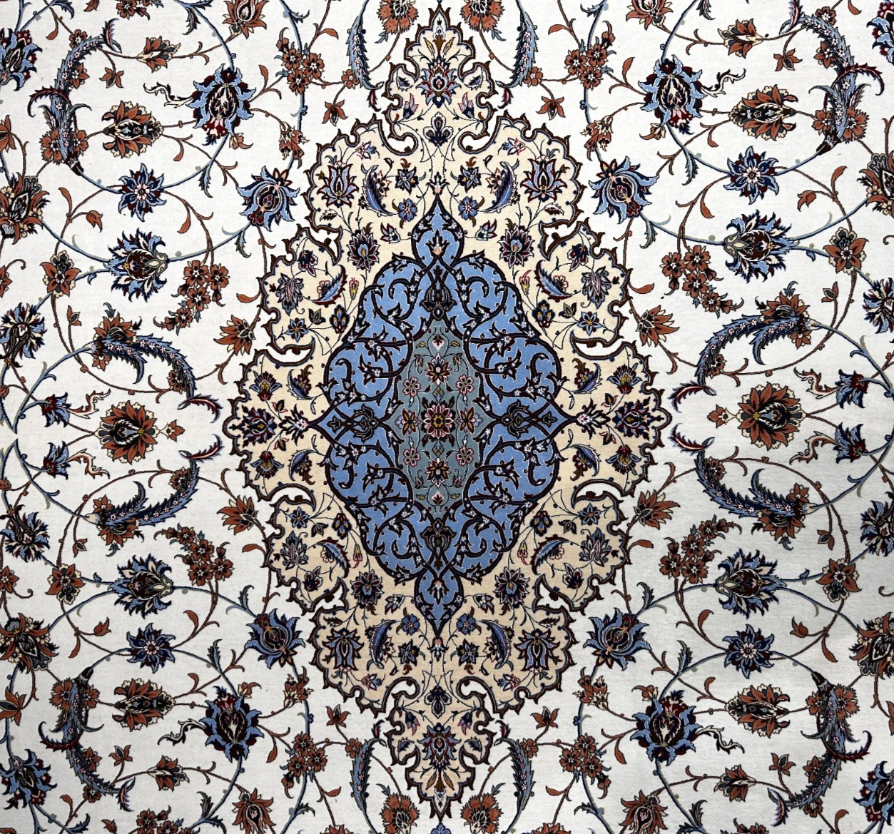 8'6"x12' Extra Fine Hand-Knotted Wool & Silk Isfahane Rug