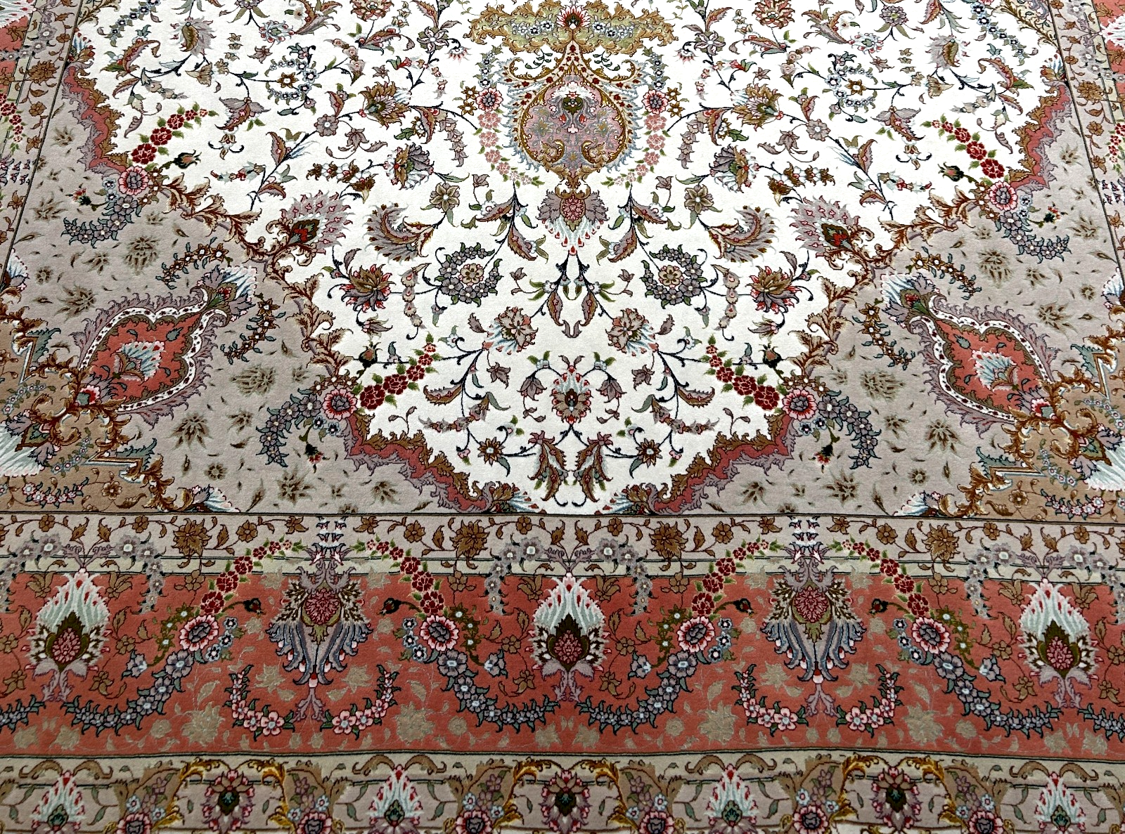 8'3"x11'6" Very Fine Hand-Knotted Wool & Silk Tabrize Area Rug - Signed