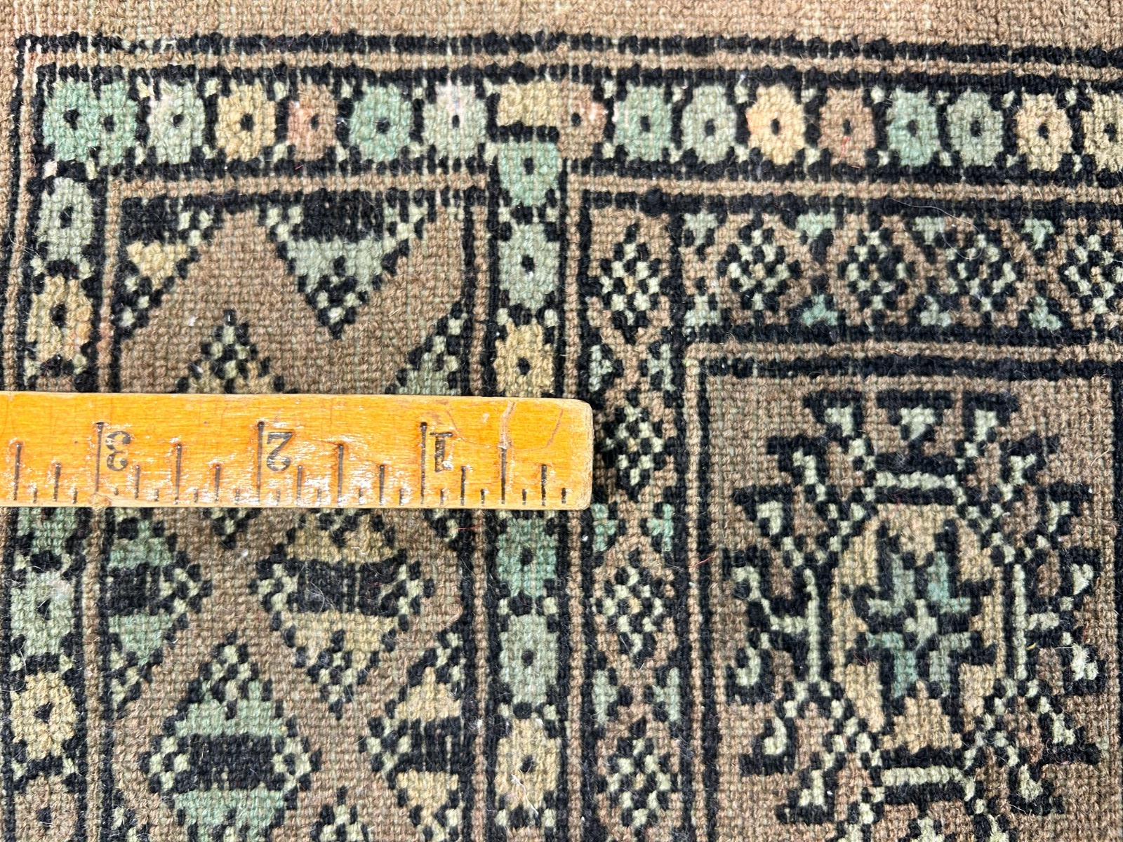 3'1"x5' Hand-Knotted 100% Wool Pile Bokhara Rug