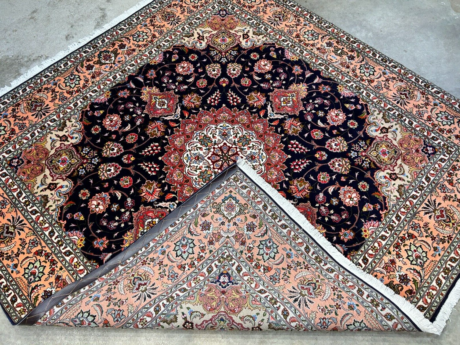 6'5"x6'7" Fine Hand-Knotted Wool & Silk Tabrize Rug - Area Carpet