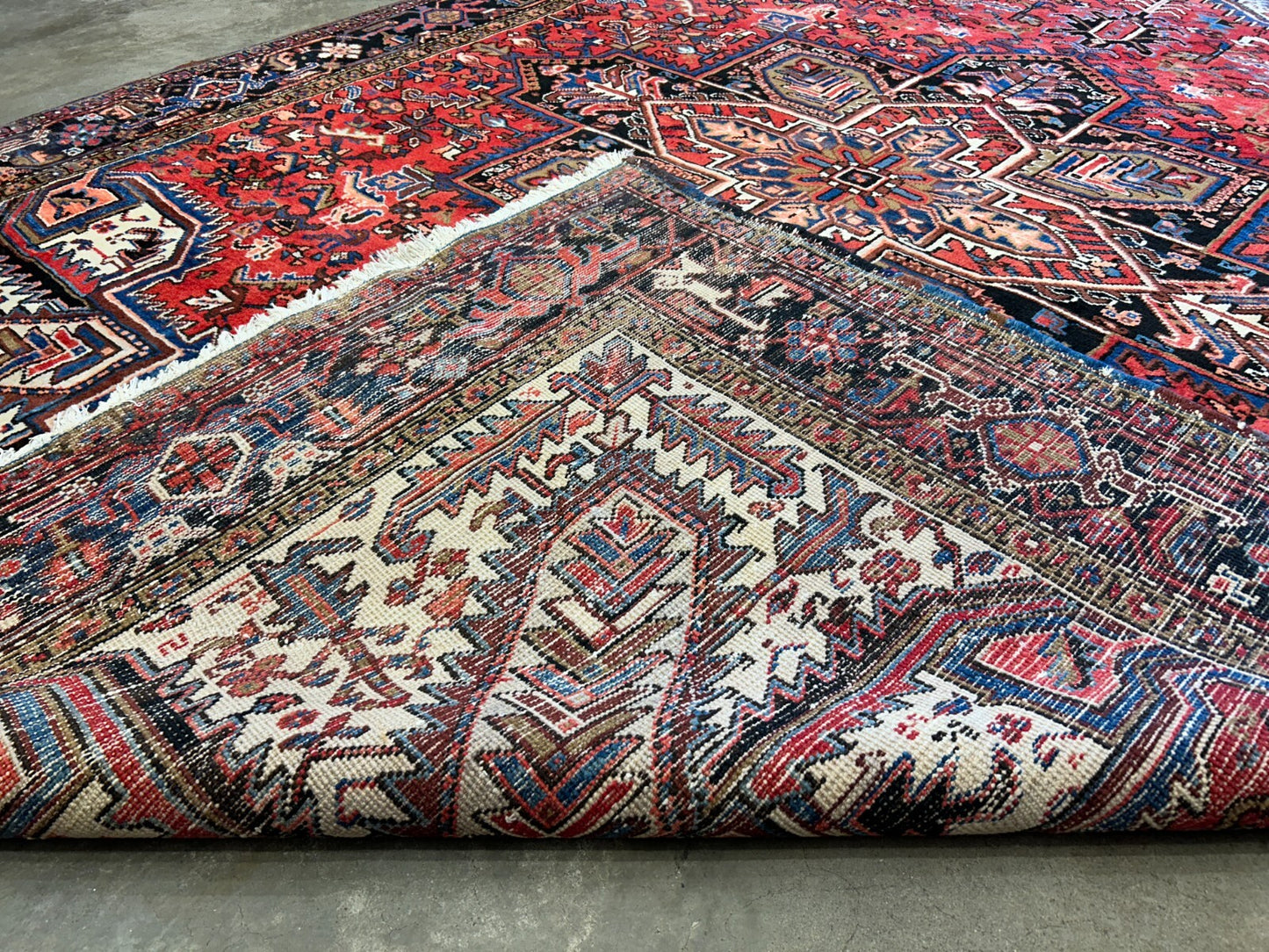 8'2"x11'1" Hand-Knotted 100% Wool Pile Herize Rug
