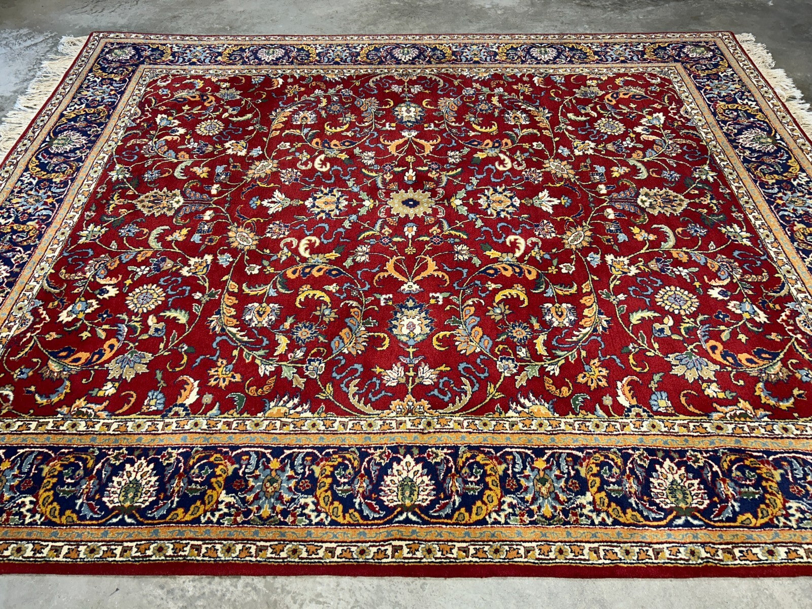 7'11"x9'7" Hand-Knotted 100% Wool Pile Qume Rug