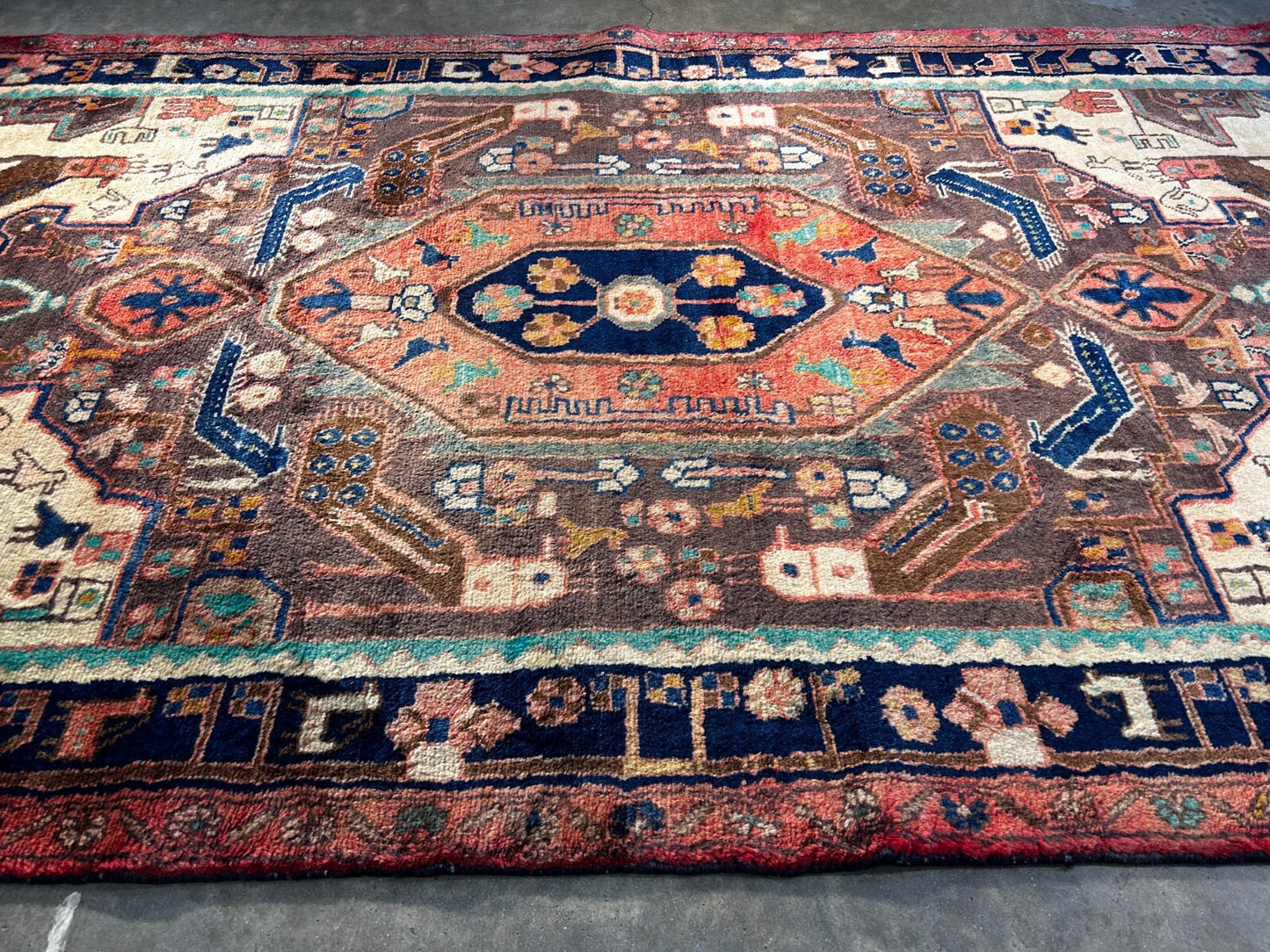 4'9" x 7'10" Hand-Knotted 100% Wool Pile Nahavande Area Rug