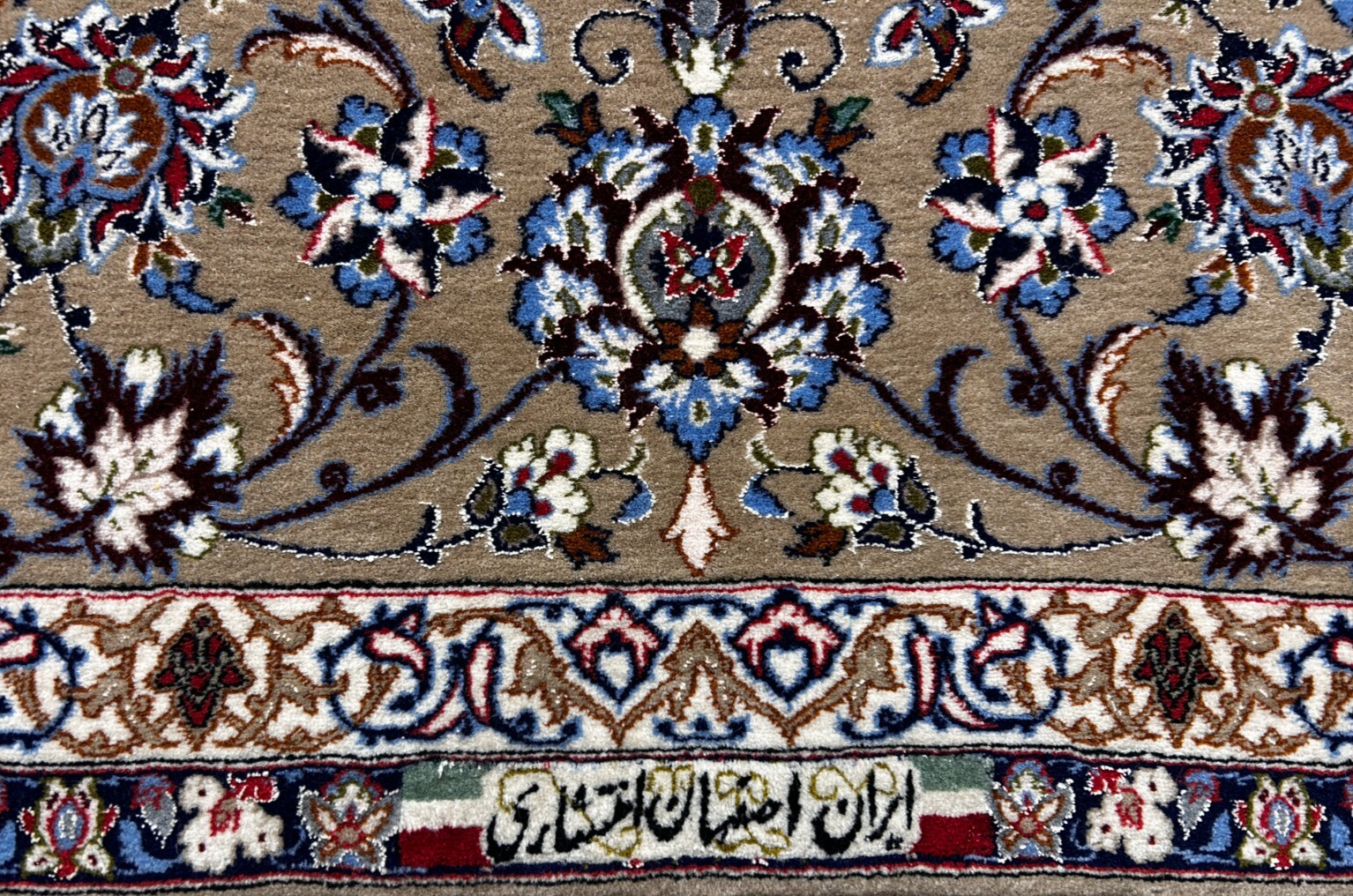  8'6"x12'1'' Very Fine Silk & Wool Isfahane Area Rug - Area Carpet