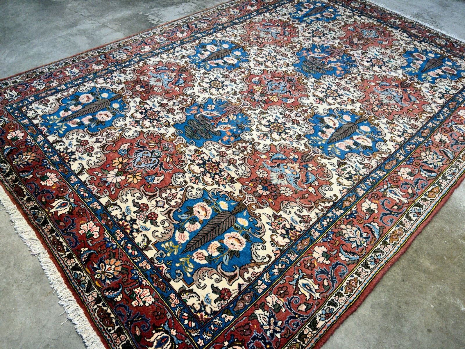 6'7"x9'5" Hand-Knotted 100% Lamb Wool Bakhtiarie Carpet - Area Rug