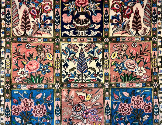 3'5"x5'2" Hand-Knotted 100% Lamb Wool Bakhtiarie Carpet - Area Rug