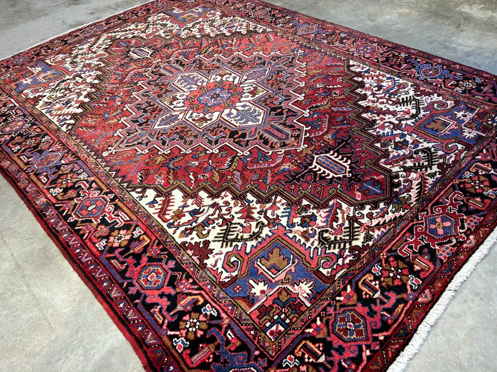 7'3"x9'9" Hand-Knotted 100% Wool Herize Carpet - Area Rug