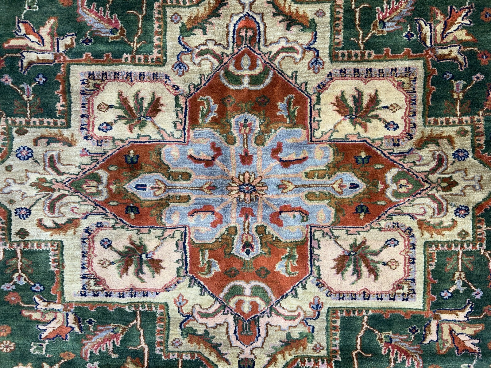 9'x12' Hand-Knotted 100% Wool Pile Herize Rug