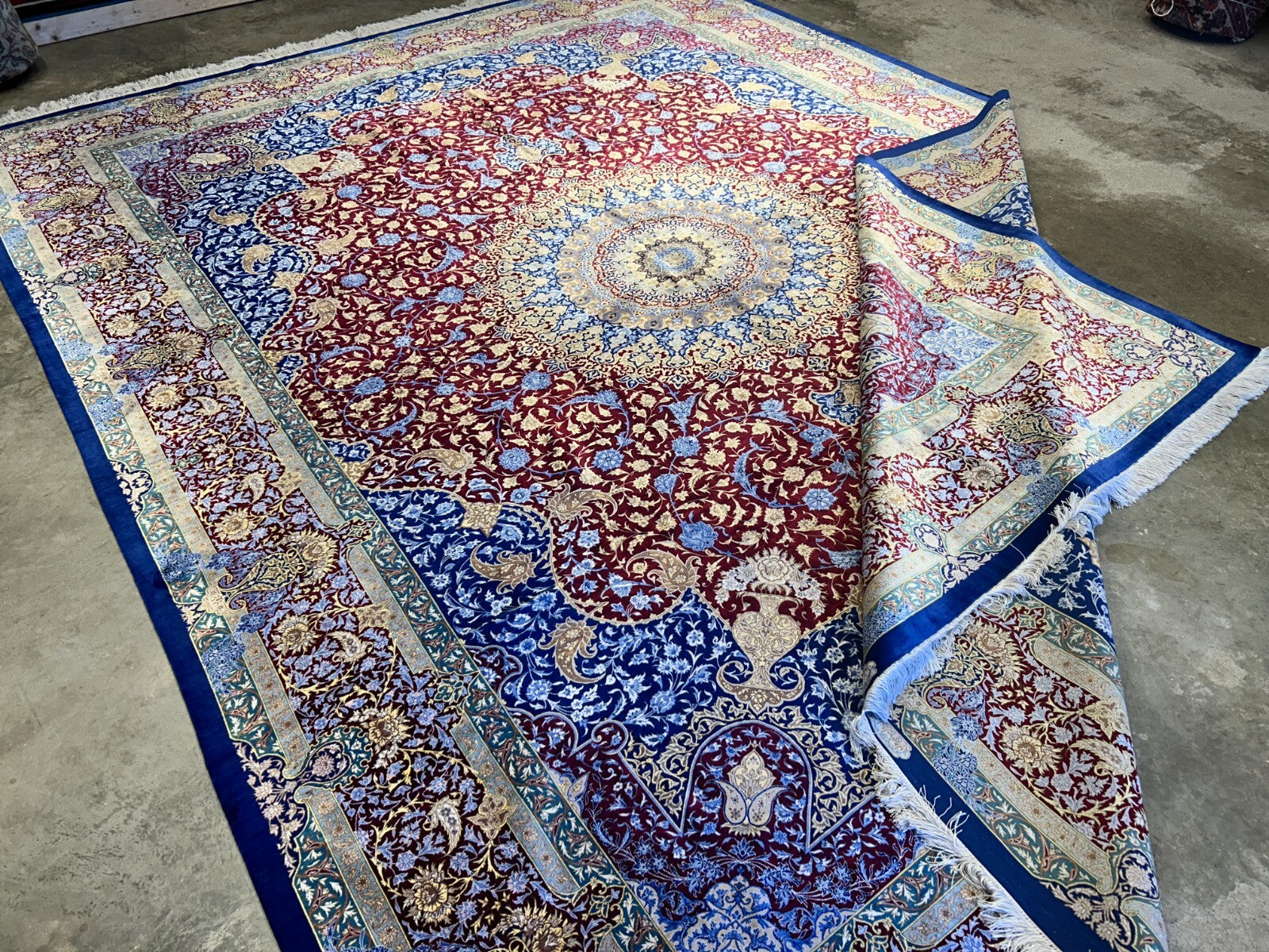 9'7"x12'10" Exquisite Signed Hand-Knotted 100% Silk Qume Rug