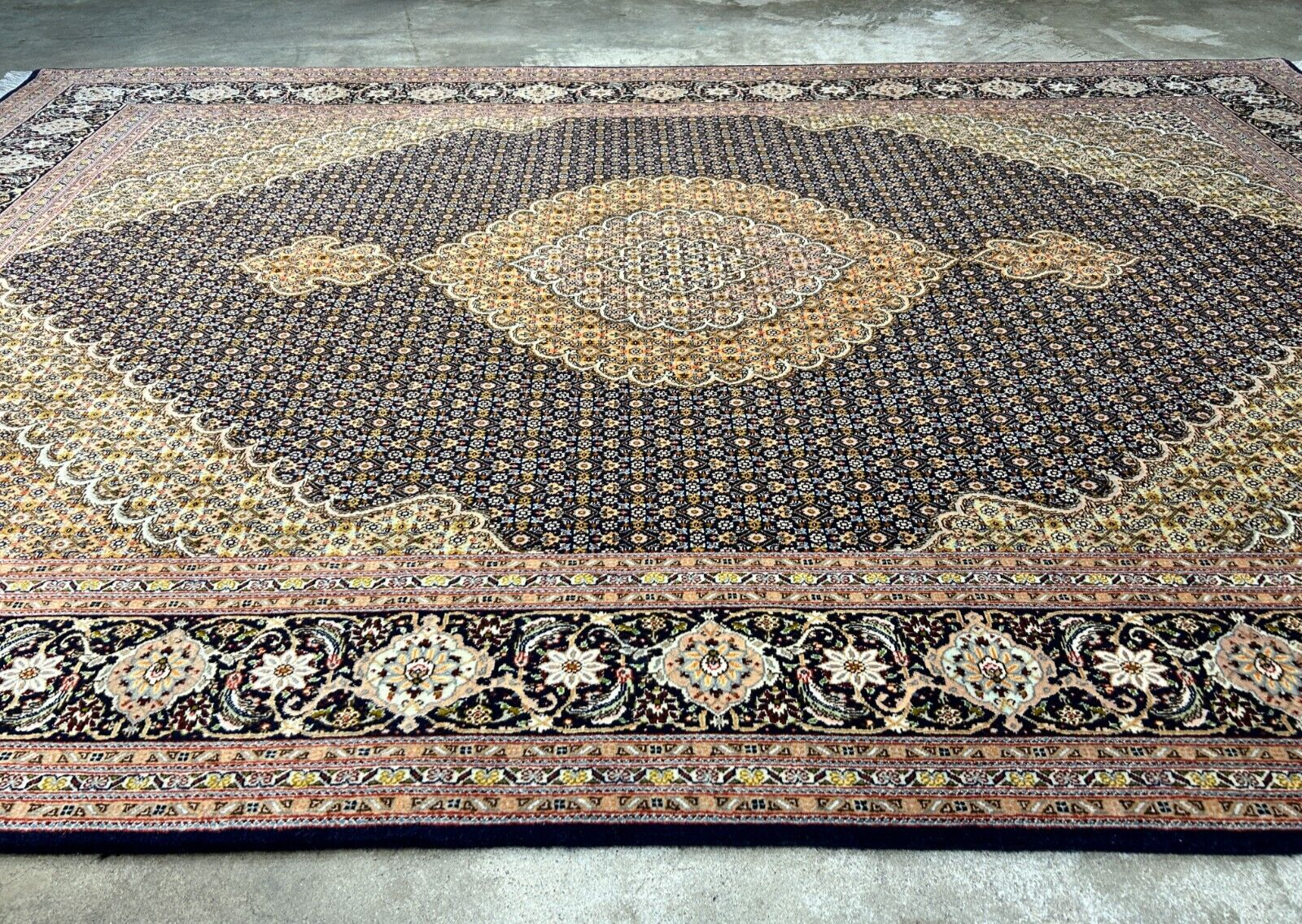 6'7"x9'9" Fine Hand-Knotted Wool & Silk Blend Tabrize Mahi Carpet - Area Rug