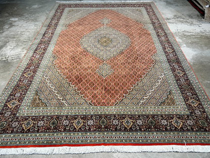 6'6"x9'6" Fine Hand-Knotted Wool & Silk Blend Tabrize Mahi Carpet - Area Rug